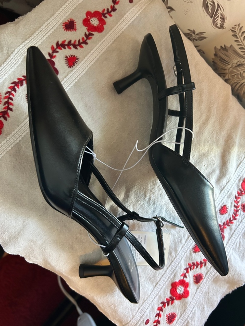a new day Black Pointed Slingback Pumps